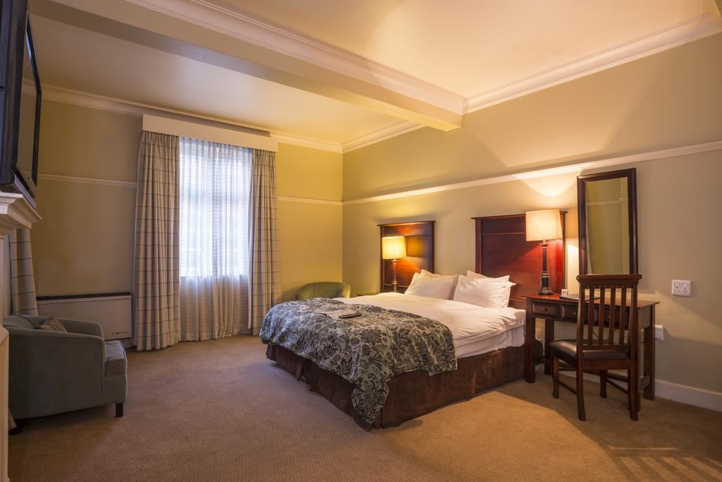 פיטרמריצברג Imperial Hotel By Misty Blue Hotels מראה חיצוני תמונה