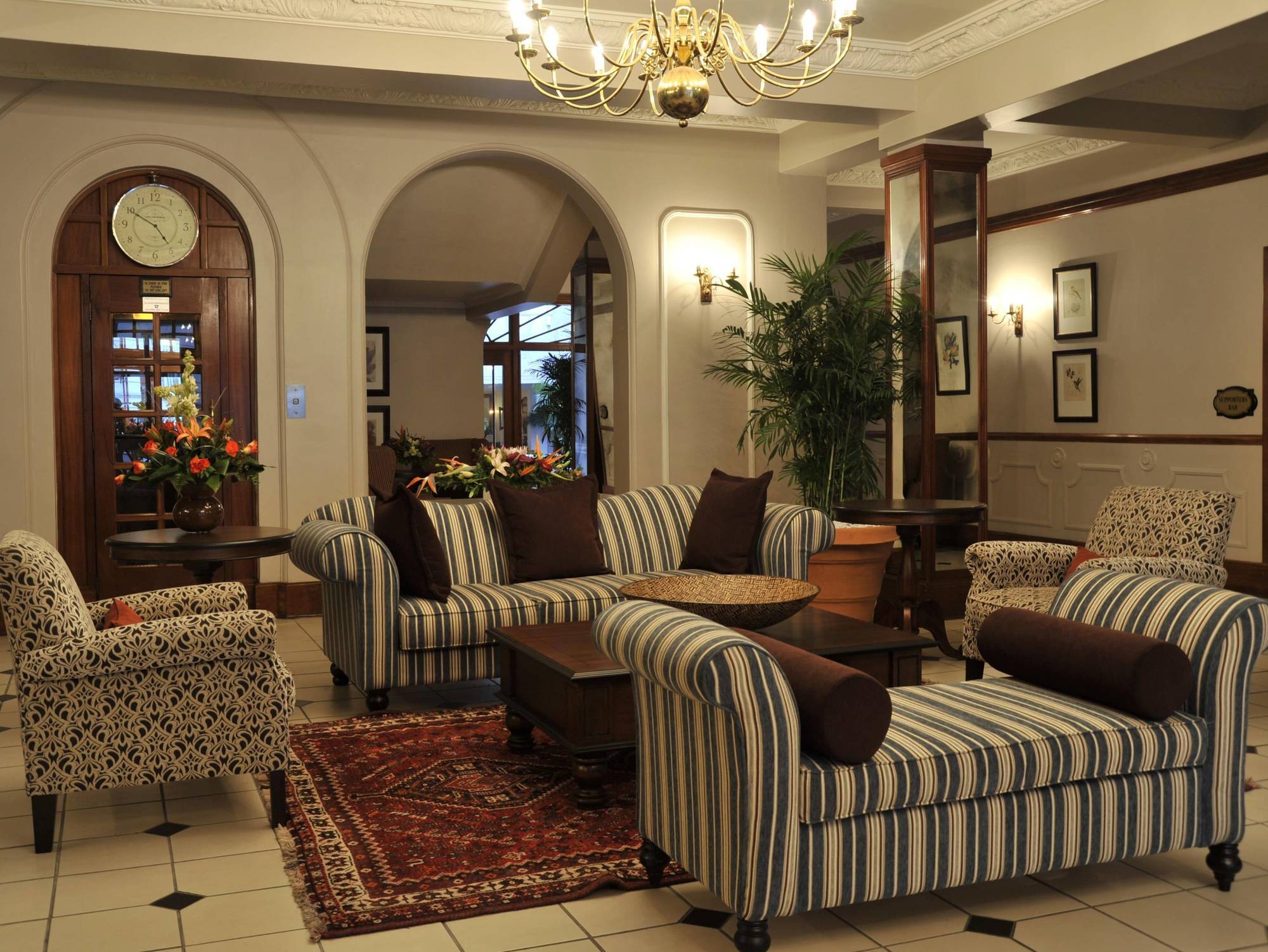 פיטרמריצברג Imperial Hotel By Misty Blue Hotels מראה חיצוני תמונה